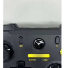 物理コントローラーのLED点滅が示されたGIF